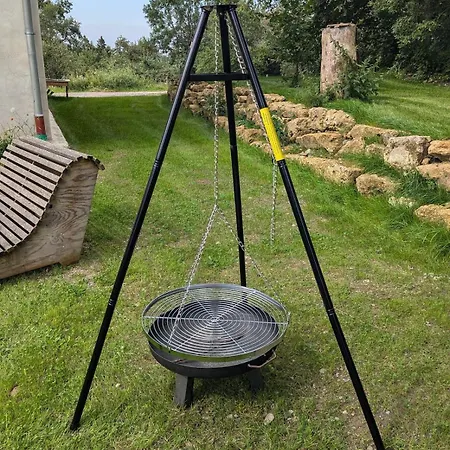 Kastanie, Grosse Fuer 10 Mit Garten, Naturblick Im Voralpenland